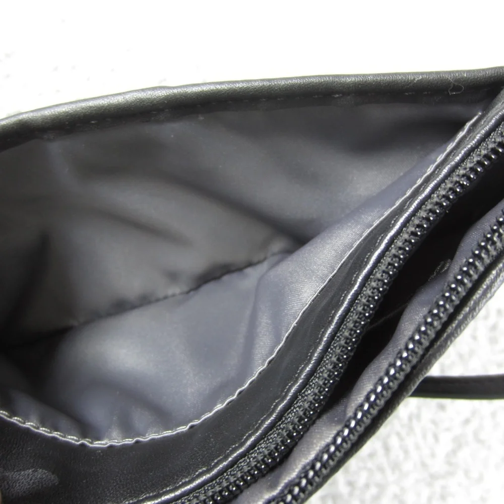 COACH  Patent Leather Wristlet Wallet Black‎ 7x5X1inch